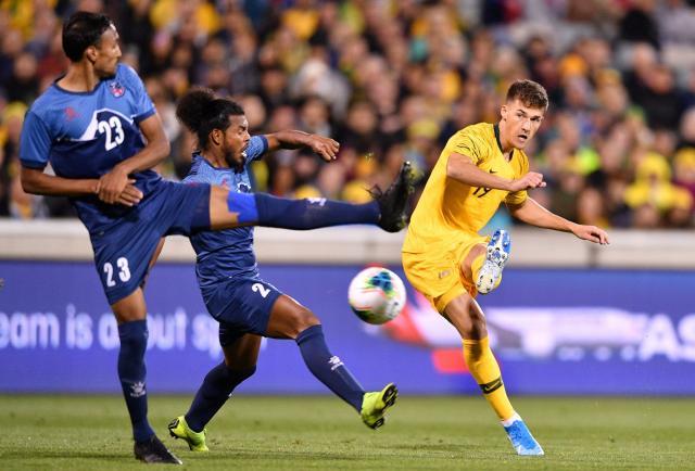 澳众将陆续报到德甲中场先行 大联盟后卫难战国足